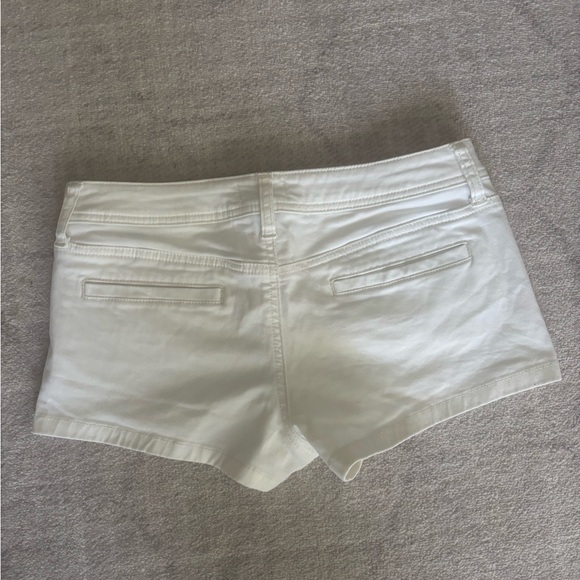 American Eagle Outfitters low rise White Jean Shorts. - Picture 5 of 5